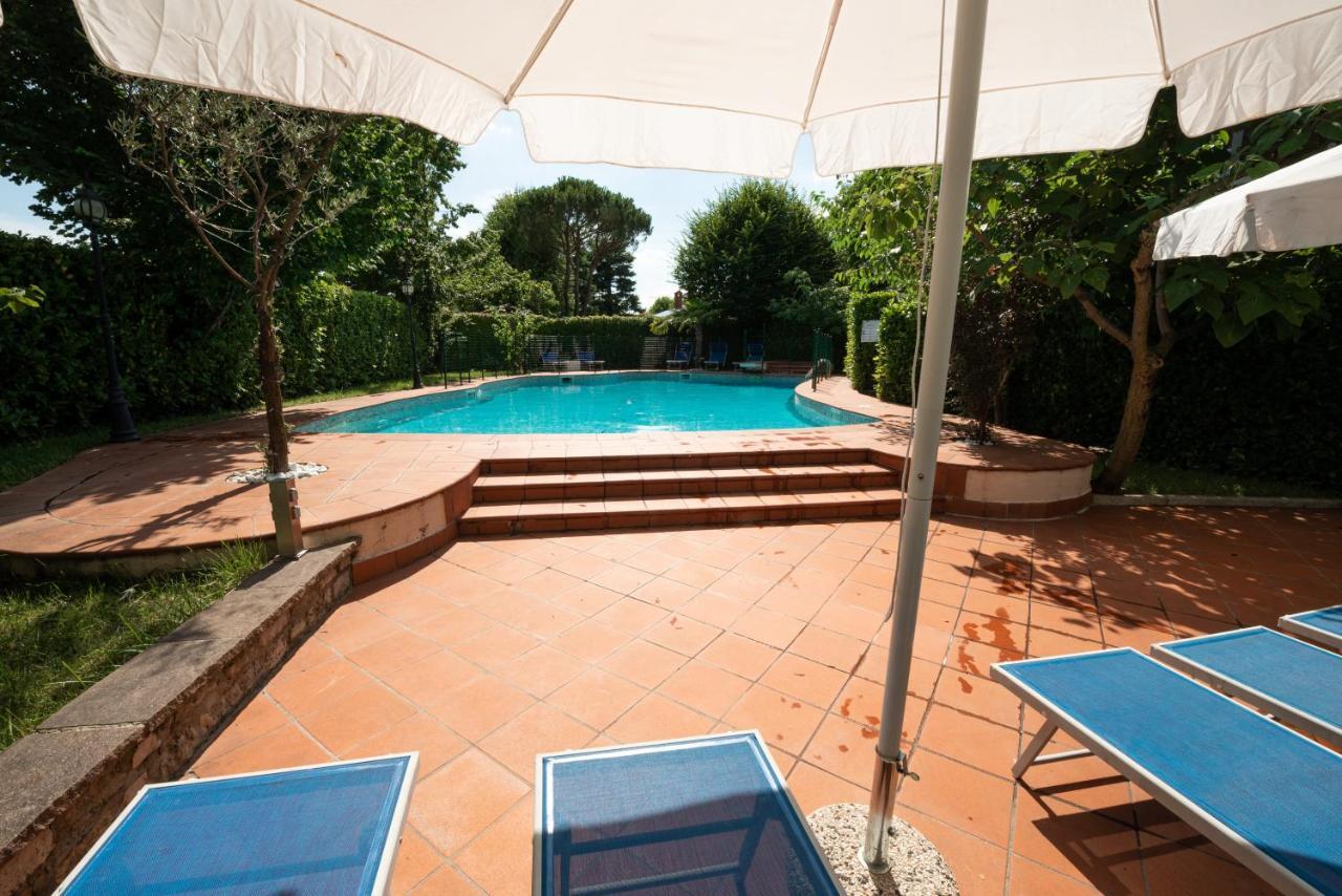 B&B Family First Capriate San Gervasio Exterior foto