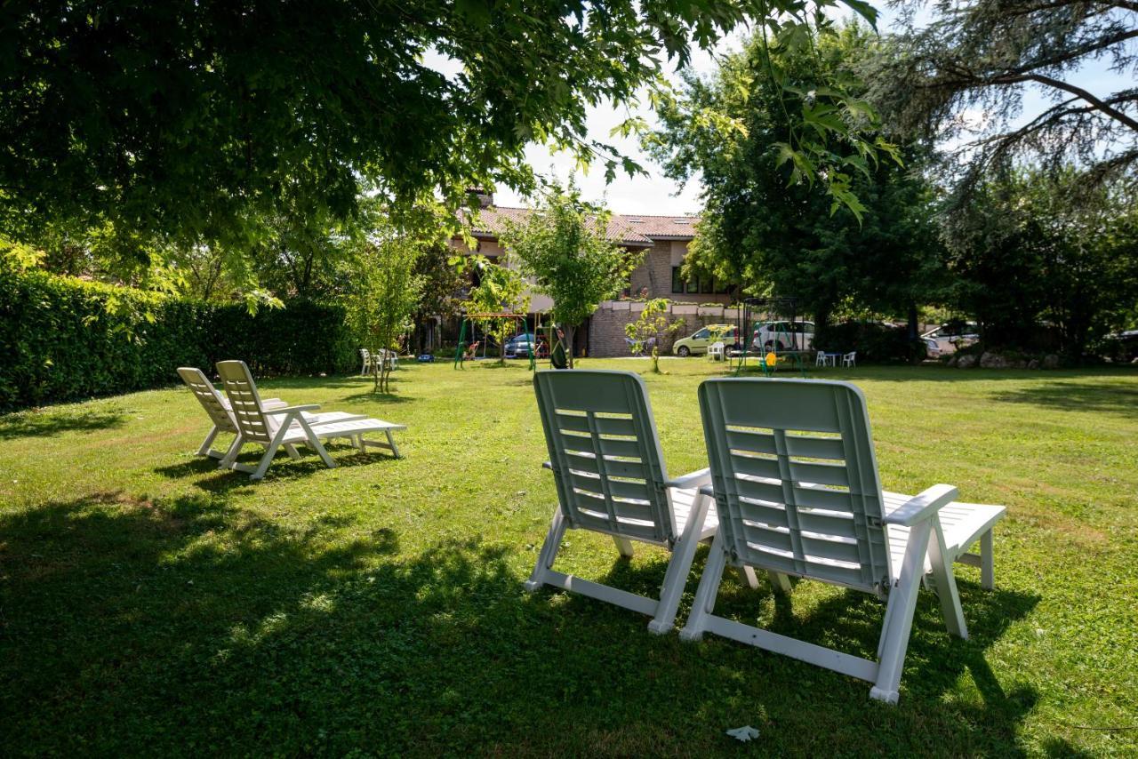 B&B Family First Capriate San Gervasio Exterior foto